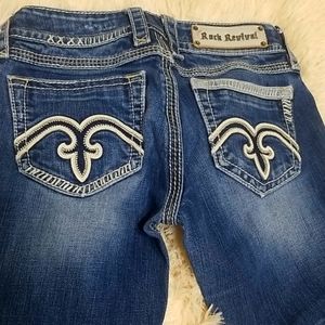 Rock revival capri size 27